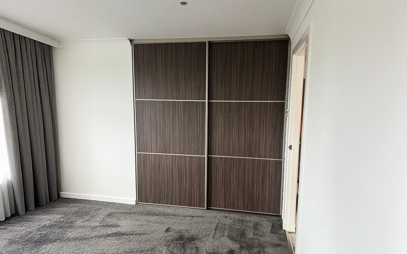 Bespoke Fitted Wardrobe -DC Sliding Wardrobes Glasgow
