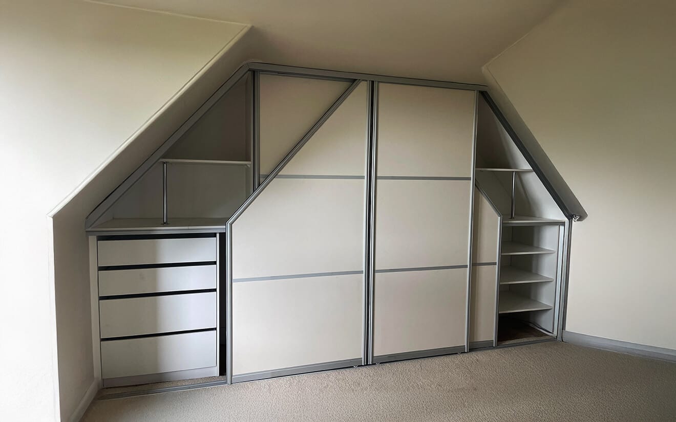 Bespoke Fitted Wardrobe -DC Sliding Wardrobes