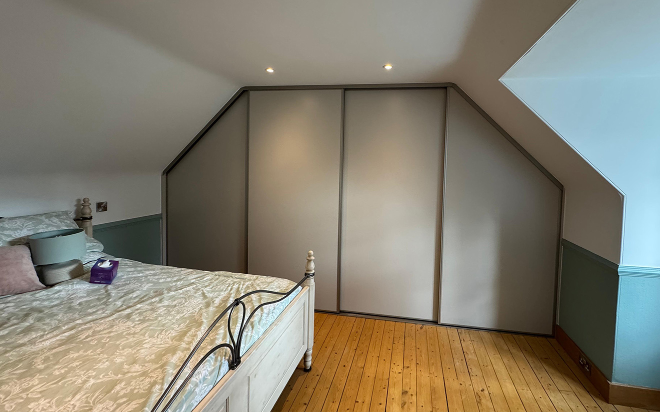 Bespoke Fitted Wardrobe Scotland -DC Sliding Wardrobes